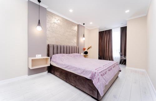 Chisinau Apartment | 2-Bedroom Family Grandeur Apartment