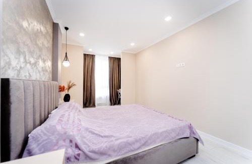 Chisinau Apartment | 2-Bedroom Family Grandeur Apartment