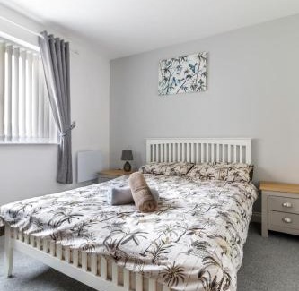 Castleford Apartment | 2 Bedroom Flat 1, Glasshoughton