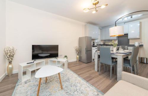 Reading Apartment | 2 Bedroom Flat Free Parking