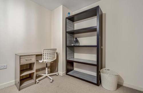 Bordesley Apartment | 2 Bedroom flat in West Midlands Suitable for long term bookings