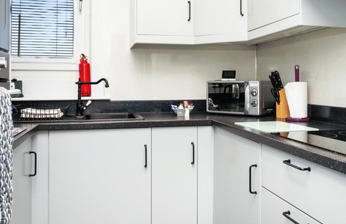 Murthill Apartment | 2 Bedroom Apartment by Central Serviced Apartments