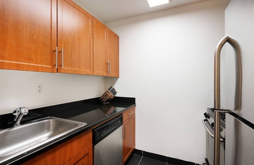 Financial District Apartment | 2 Bedroom Gem in Financial