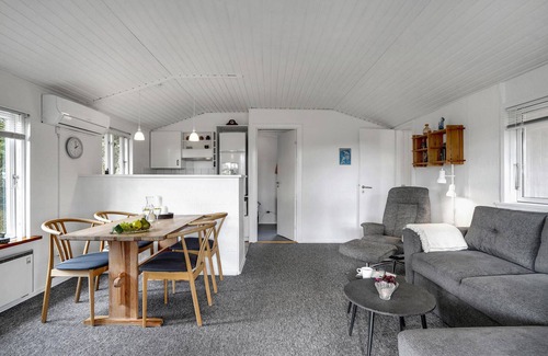 Fjand Badeby House | 2 bedroom gorgeous home in Ulfborg