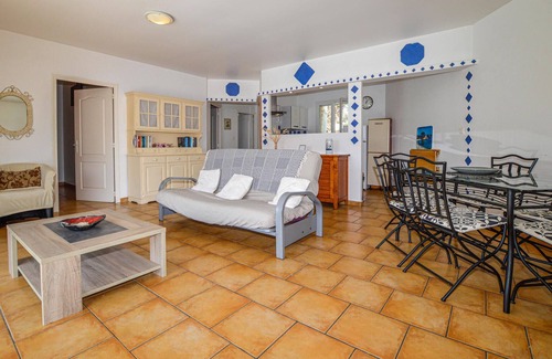 Aleria House | 2 bedroom gorgeous home in Aleria