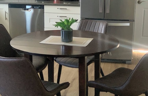 Central Okanagan House | 2 bedroom guest suite close off Boucherie road wine trail