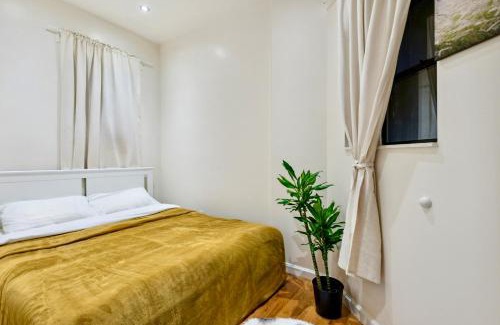 Manhattan Valley Apartment | 2 Bedroom Home in Manhattan Valley