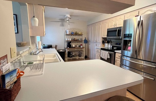 Pine Ridge House | 2-bedroom house in Beverly Hills FL , Minutes from scenic Crystal River