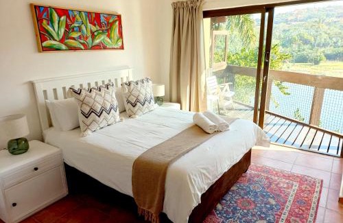 San Lameer Apartment | 2 Bedroom Lagoon Villa Sanlameer Estate, with water tank & UPS