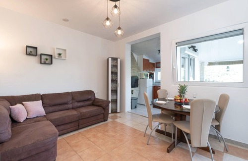 Rakalj Apartment | 2 bedroom nice apartment in Krnica