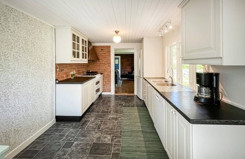 Bjarnum House | 2 bedroom nice home in Bjärnum