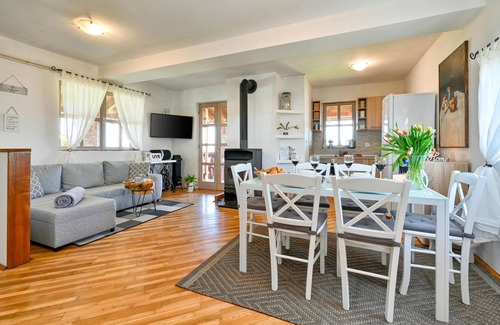 Gornji Kneginec House | 2 bedroom nice home in Gornji Kneginec