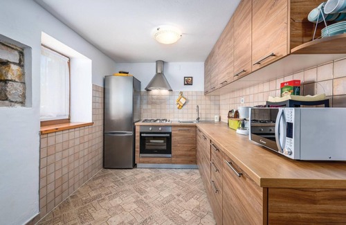 Katun Lindarski House | 2 bedroom nice home in Milotski Brijeg
