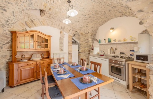 Carcoforo House | 2 bedroom nice home in Borgo d'Oneglia
