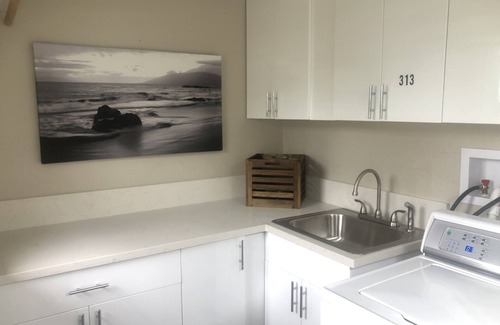 Ventura Apartment | 2 Bedroom Peaceful Executive Ventura Beach Hillside Executive Living