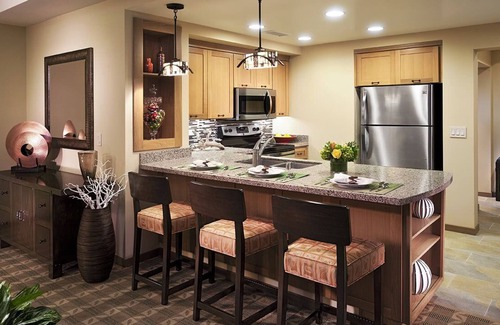 Lawrence Welk Resort Village Villa | 2 Bedroom San Diego Luxury Suites - Near Legoland Beach Wildpark, 5 Star Resort!