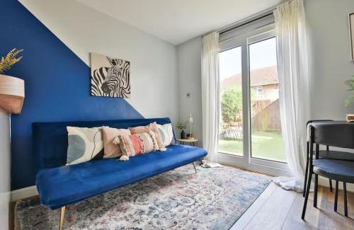Grangetown Apartment | 2 Bedroom Stunning Apartment - Sleeps 6 - Central Location