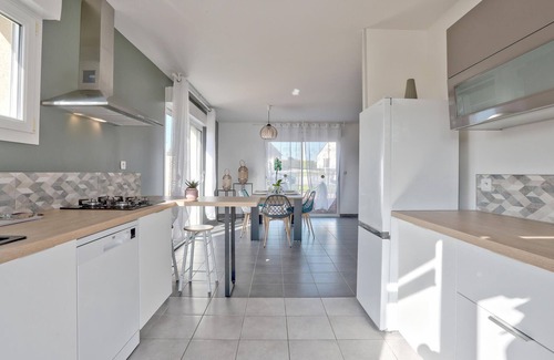 Creances House | 2 bedroom stunning home in Créances