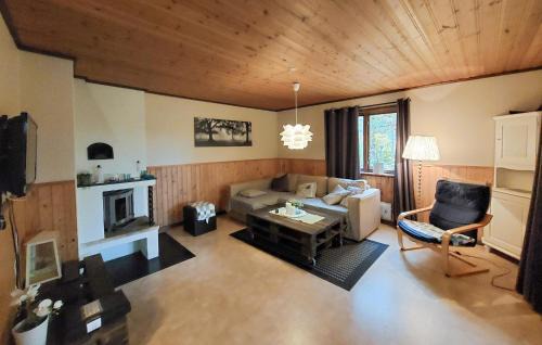 Lonashult House | 2 Bedroom Stunning Home In Lönashult