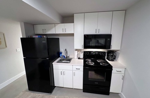 Central West End Apartment | 2 Bedroom Tower Grove Apartment