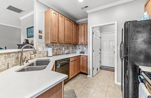 Carmel House | 2 Bedroom Townhome in Zionsville