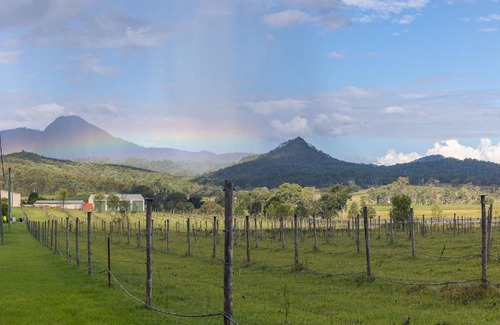 Peak Crossing Villa | 2 Bedroom Villa Countryside Retreat