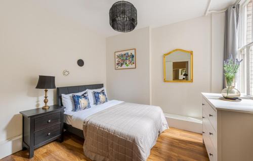 Brompton & Hans Town Apartment | 2 bedrooms 2 bathrooms Harrods