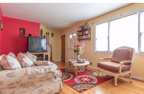 Linden House | 2 Bedrooms Gr8 for groups sleeps 8