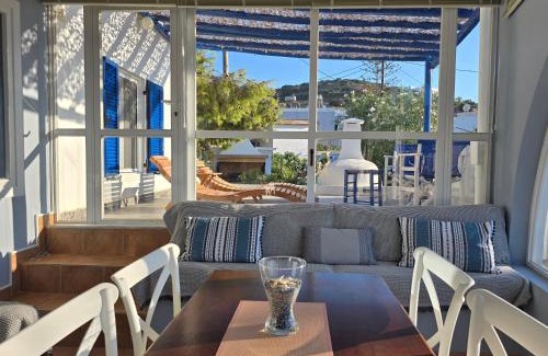 Kini House | 2 Bedrooms Holiday Homes In Kini