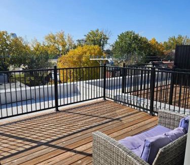 Longue-Pointe Apartment | 2 bedrooms on 2 floor in Hochelaga area - D107