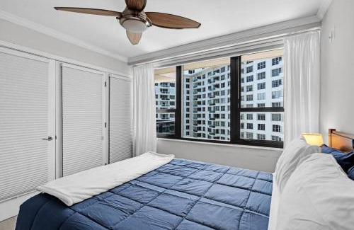 Mid Beach Apartment | 2 Bedrooms Unit OceanFront Resort The Alexander
