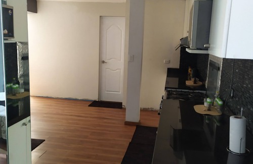 Surquillo Apartment | 2 blocks from the train station, close to shopping centers.