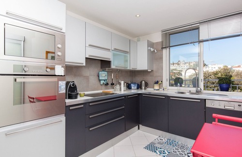 Cannes City Centre Apartment | 2-Br. apartment by the beaches – Magical sea view