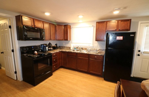 Wilmington Apartment | 2-BR Carriage House near World Equestrian Center, college, hospital