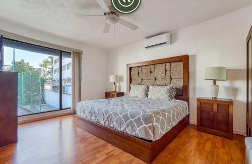 Isla Iguana Apartment | 2 BR Condo in Hotel - Beach - Pools - Kids Club