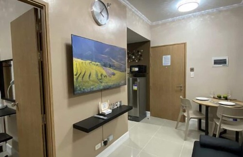 Paranaque Condo | 2 BR Fully Furnished Condo in Parañaque with Pool and Parking - Bloom Unit 1134