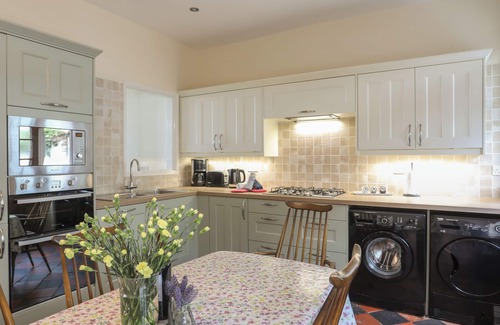 Dwygyfylchi Cottage | 2 CAE GLAS, pet friendly, character holiday cottage in Dwygyfylchi