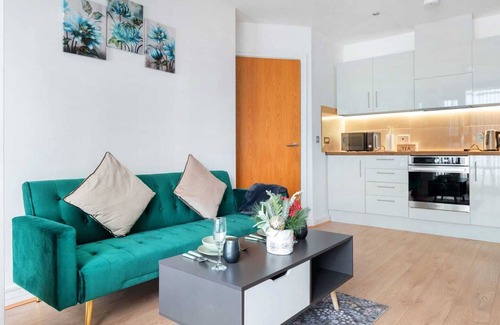 Birmingham City Centre Apartment | 2 double room aprtment- Grand Central- Birmingham