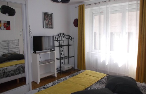 Ledergues Bed & Breakfast | 2 guest rooms in the heart of the village