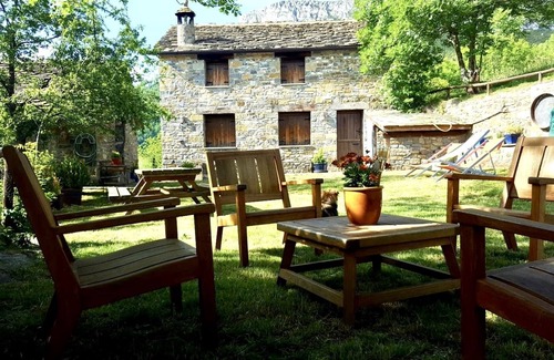 Bestue House | 2 houses in Bestué, 20km from Aínsa!