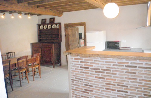 Saint-Cyr-les-Vignes Cottage | 2 independent gites in the hamlet of Granges
