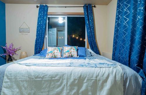 North Creek House | 2 King Bed, Kitchenette, Game Area, Living Room, Office Room, Backyard
