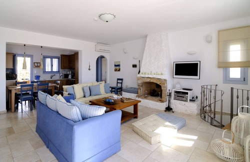 Koufonisia Villa | 2 luxury villas complex with private pool, gym,spa & unrivalled view