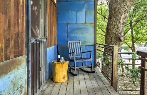 Blackshear-Prospect Hill Apartment | 2 Mi to Dtwn Pet-Friendly Austin Studio with Yard
