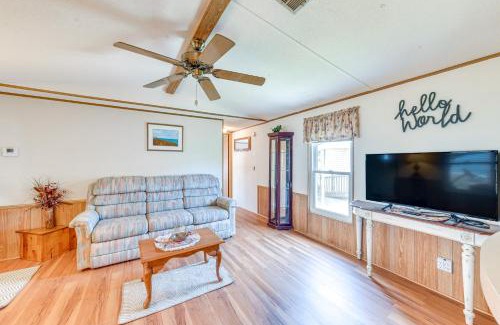 Ellenton House | 2 Mi to Ellenton Outlets Home with Community Perks!