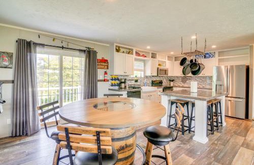 Jamestown House | 2 Mi to Lake Cumberland Family-Friendly Retreat!