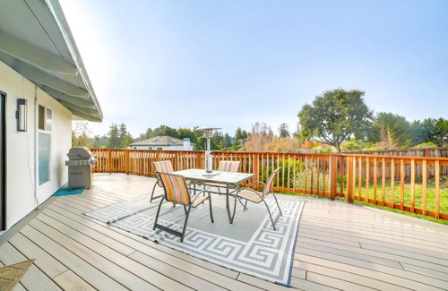 Aptos House | 2 Mi to Ocean Pet-Friendly Abode in Aptos!