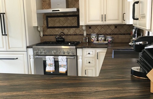 Del Monte Forest House | 2 min drive to the beach/17 Mile Drive