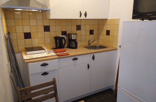 Bustince-Iriberry Apartment | 2 pers-Studio Conchita - view of the Pyrenees, 7km from Saint-Jean-Pied-de-Port.