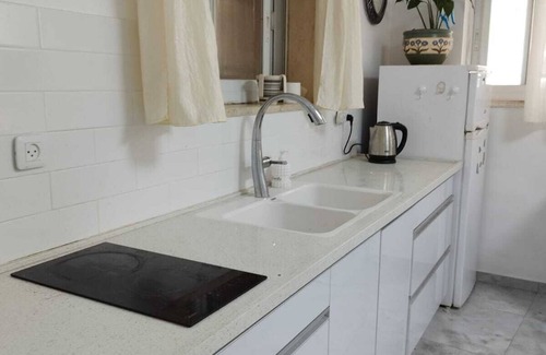 Kiryat HaLeom Apartment | 2 room lovely apartment in center of Jerusalem